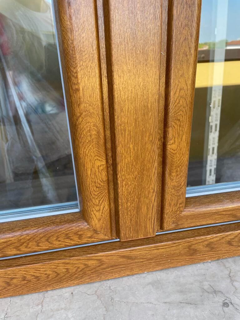 Dettaglio Finestra in PVC - Texture Legno