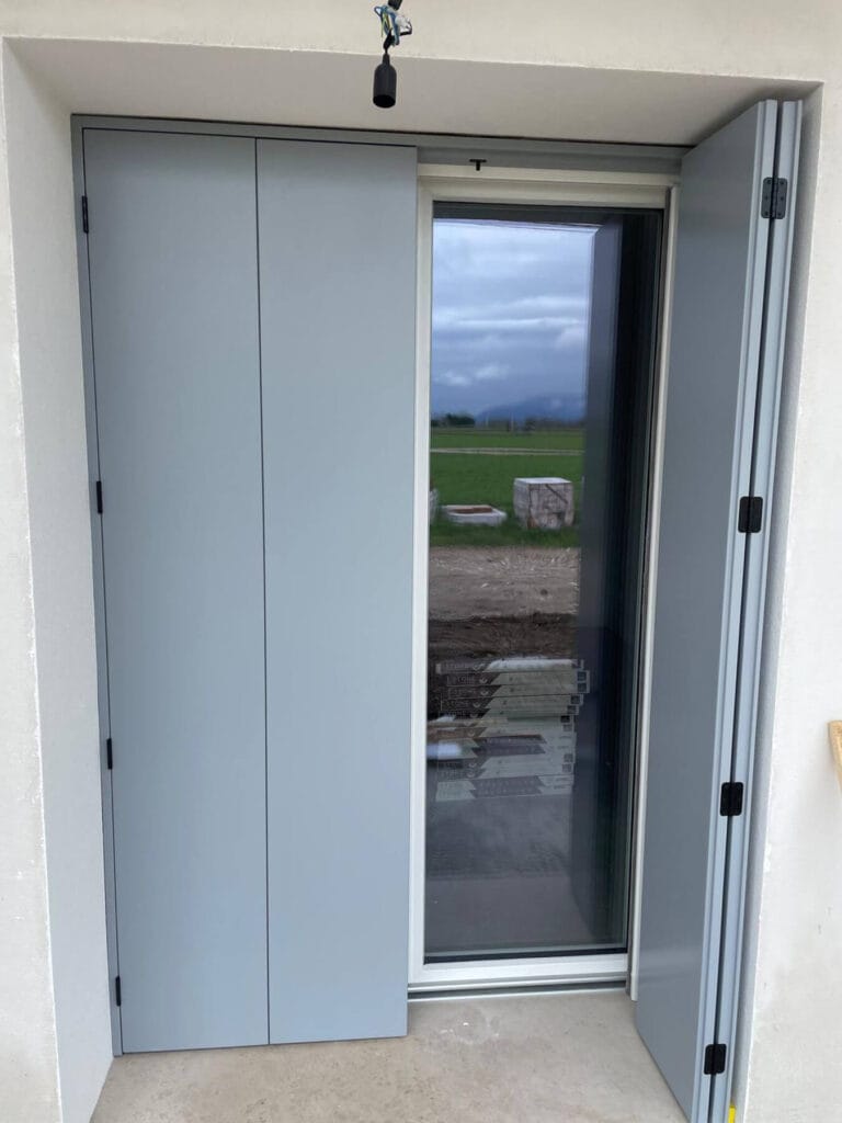 Serramenti in PVC e installazione scuri